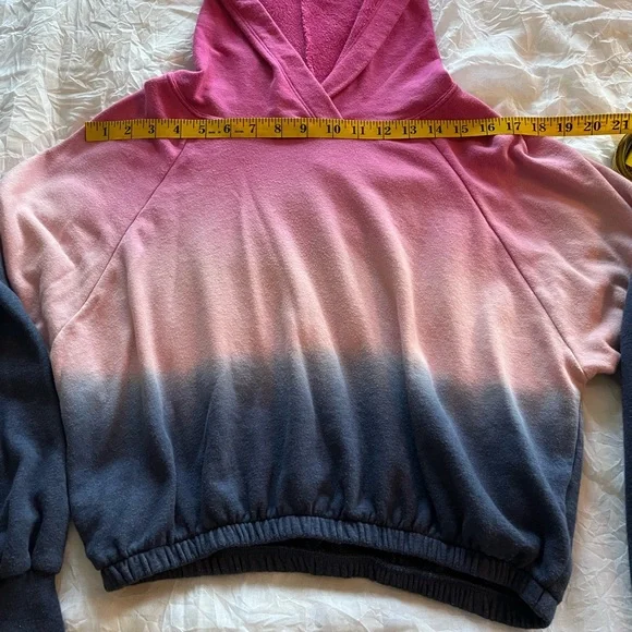 Victoria Sport Crop Pull Over Hoodie - Picture 5 of 10